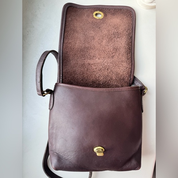 Vintage Coach 1999 9076 Mahogany Leather Companion Flap Bag - Picture 9 of 11